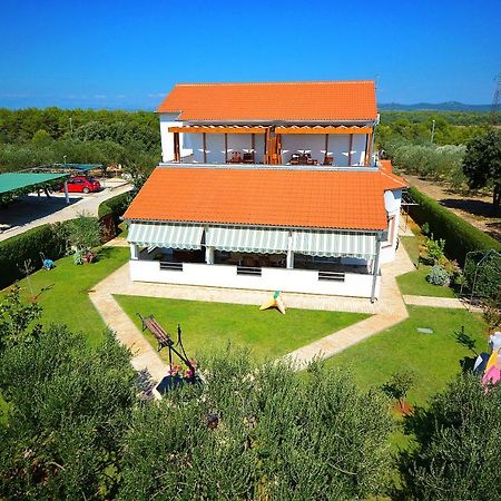 Apartments Belegrata Biograd Na Moru Exterior foto