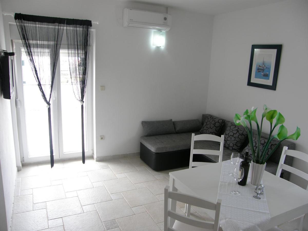 Apartments Belegrata Biograd Na Moru Exterior foto