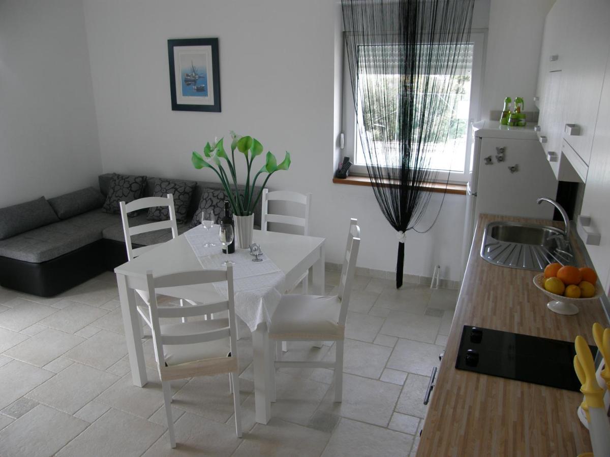 Apartments Belegrata Biograd Na Moru Exterior foto
