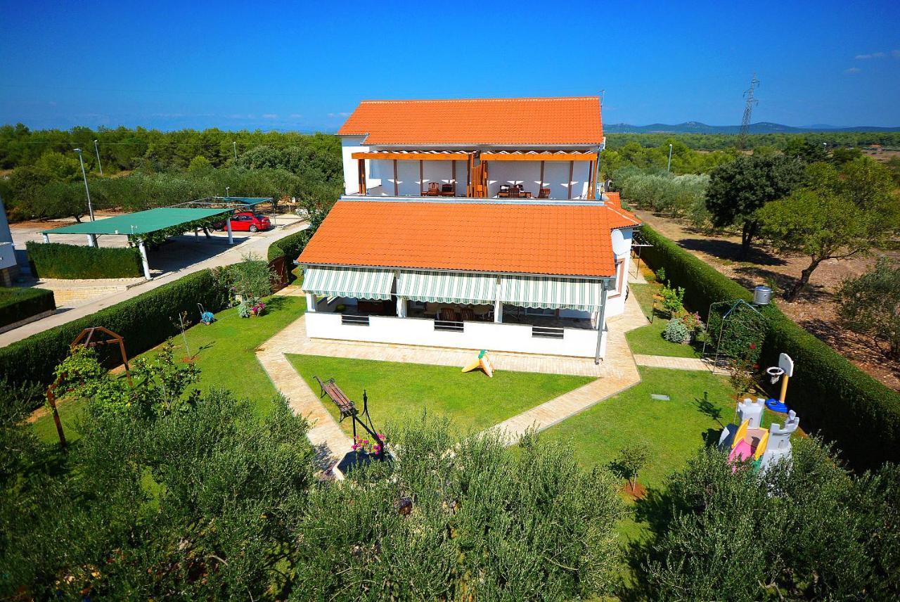 Apartments Belegrata Biograd Na Moru Exterior foto
