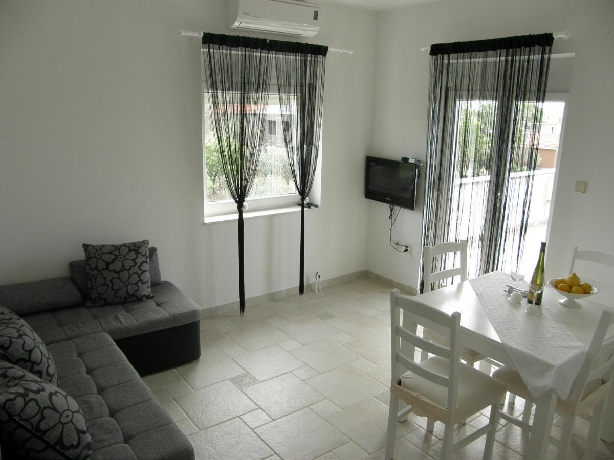 Apartments Belegrata Biograd Na Moru Exterior foto